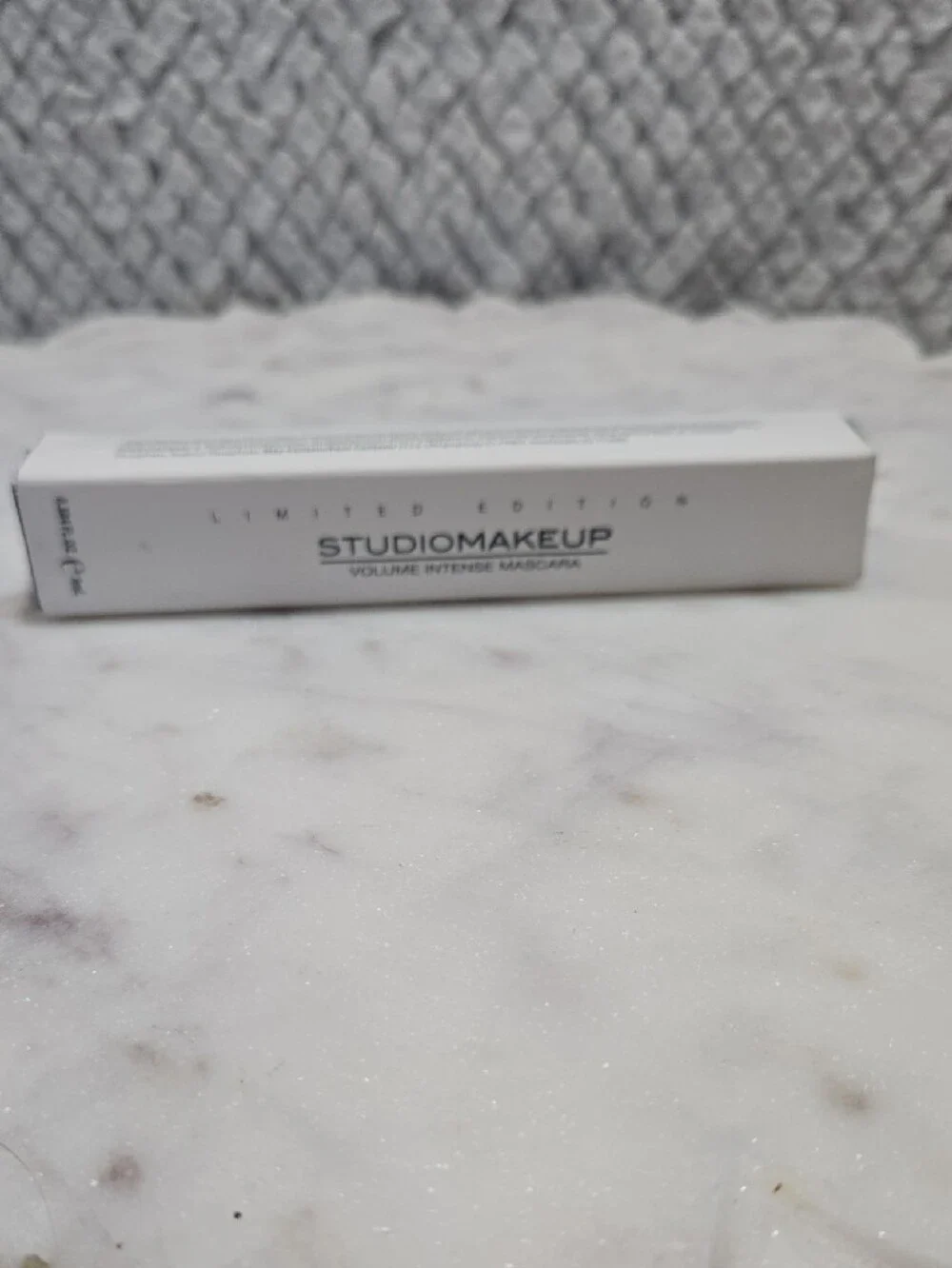 Studio Makeup Volume Intense Mascara - White